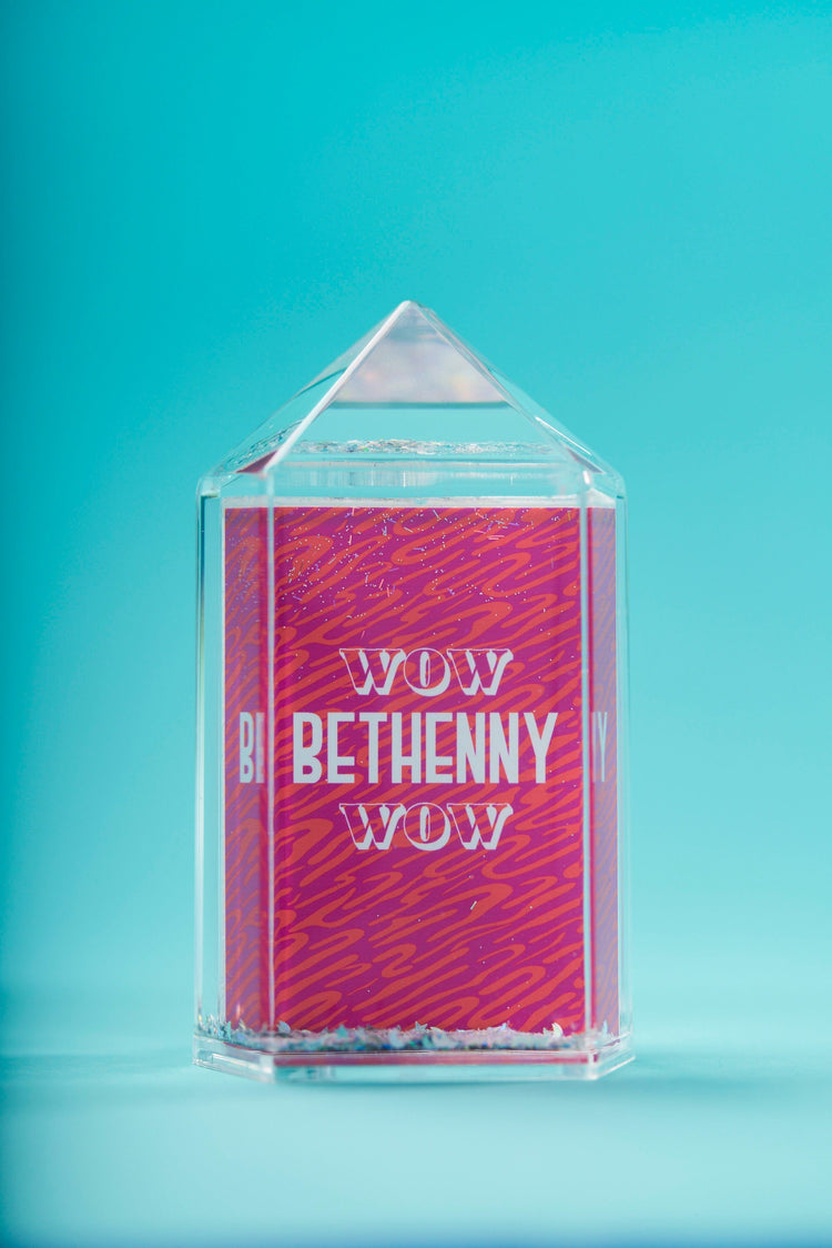 Wow Bethenny Wow Snow Globe