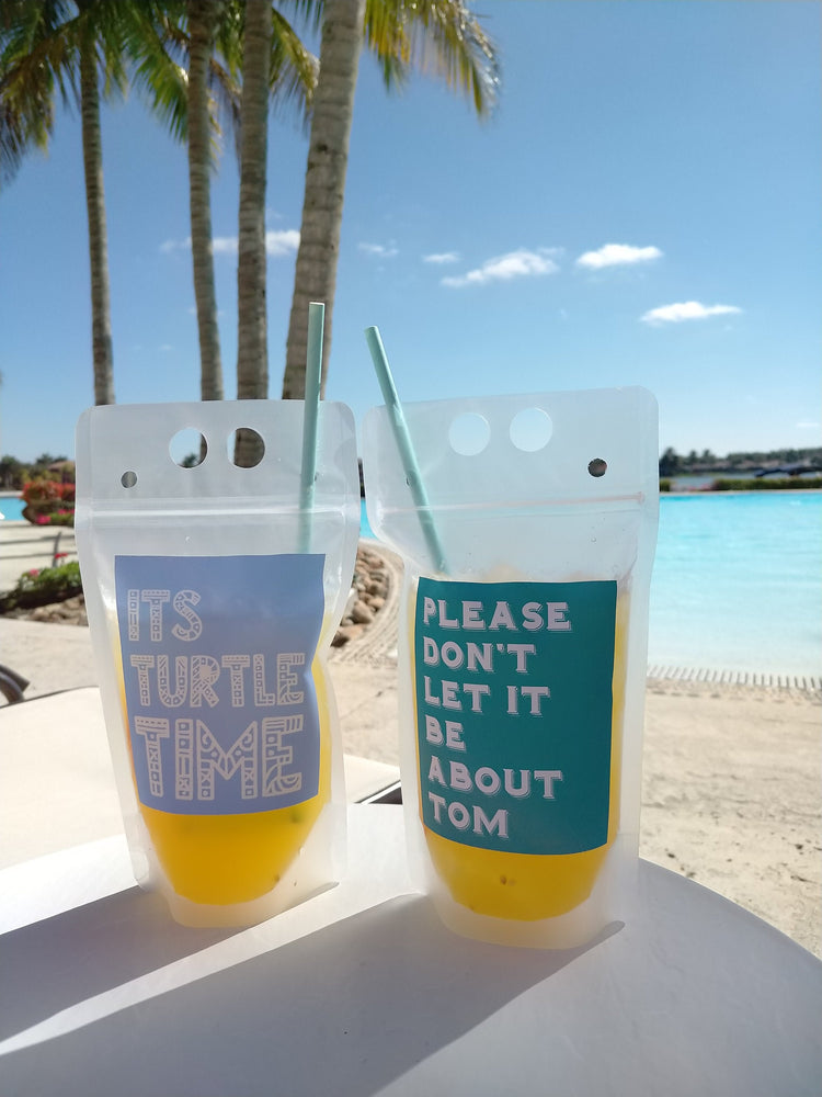 Real Housewives of New York Drink Pouch Set