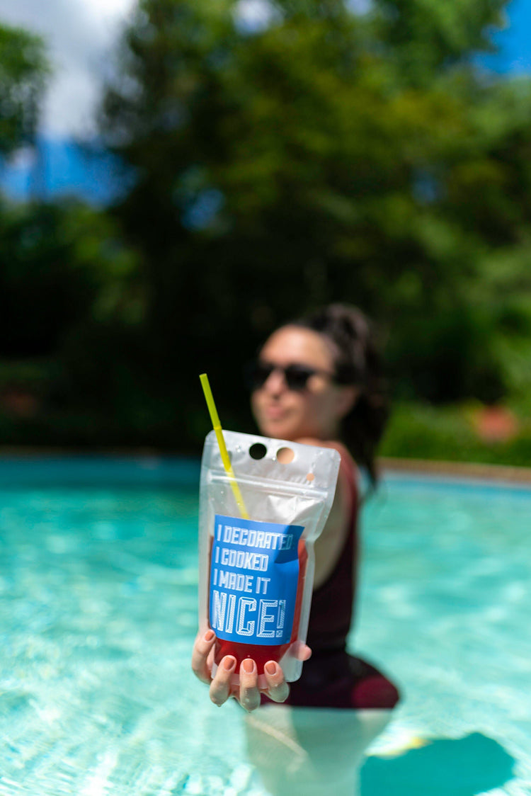 Real Housewives of New York Drink Pouch Set