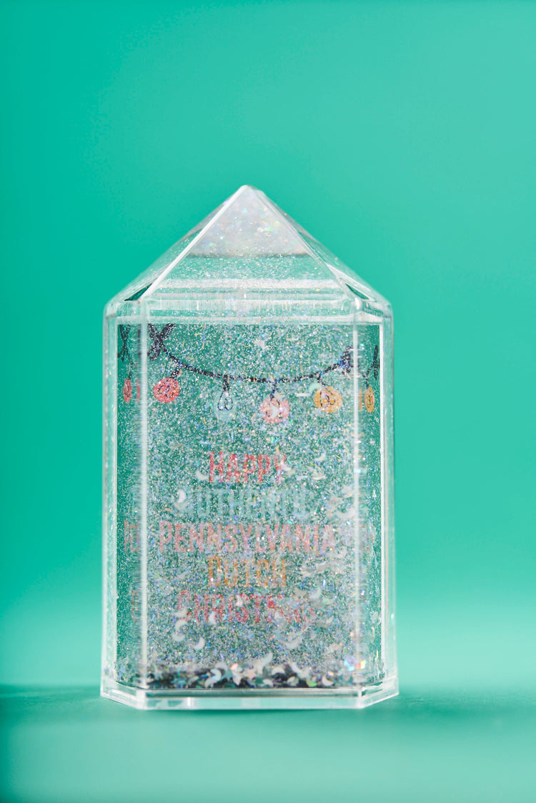 Pennsylvania Dutch Christmas Snow Globe
